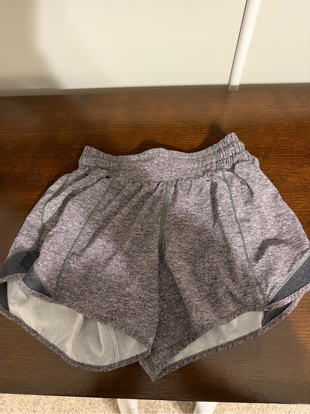Lululemon hotty hot short